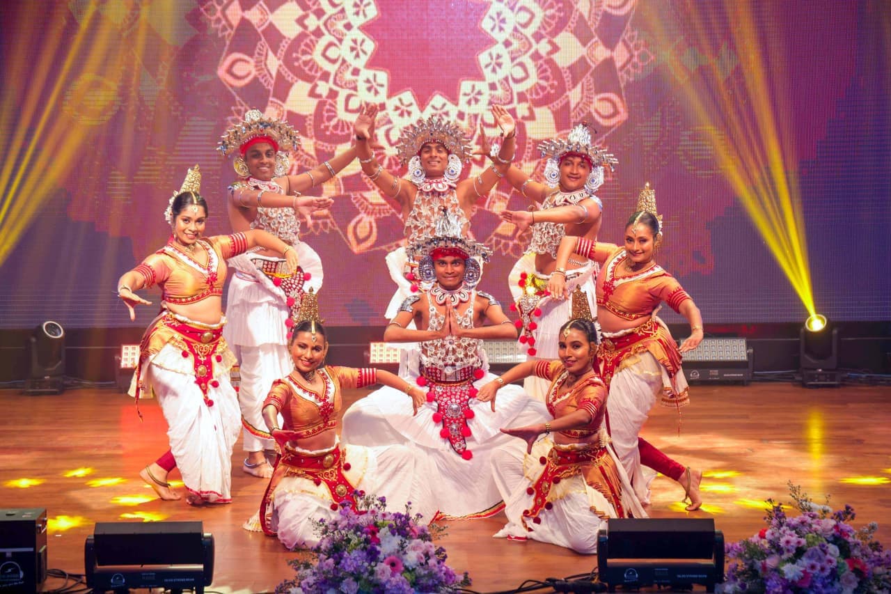A cultural performance marking the opening of the launch ceremony.